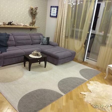 Apartamenty V Minske S Dwumä Spalnyami ภายนอก รูปภาพ